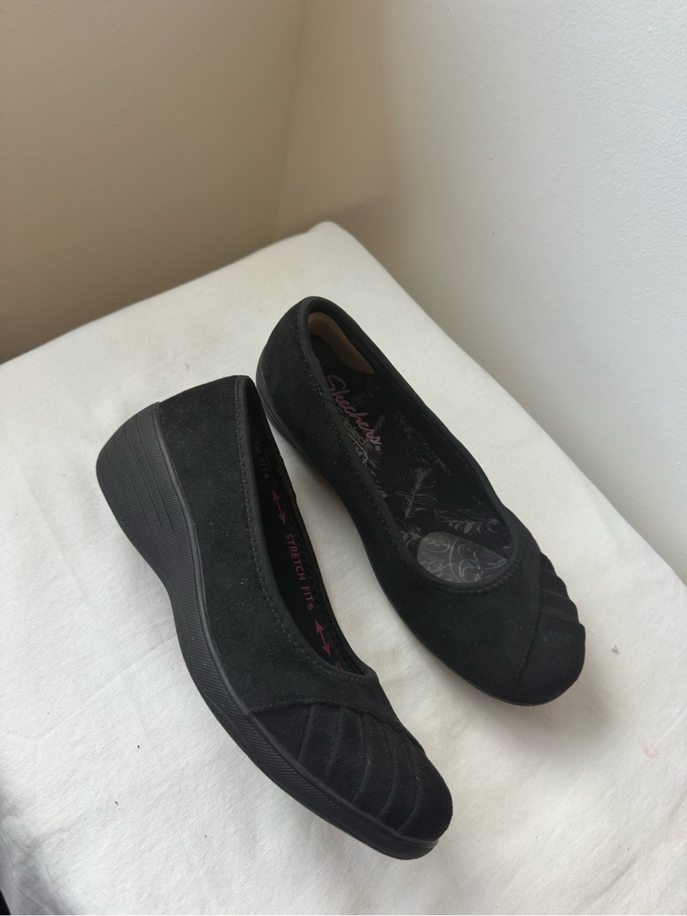 Skechers Air-Cooled Memory Foam Stretch Fit Black Wedge Flats 🖤 Size 8